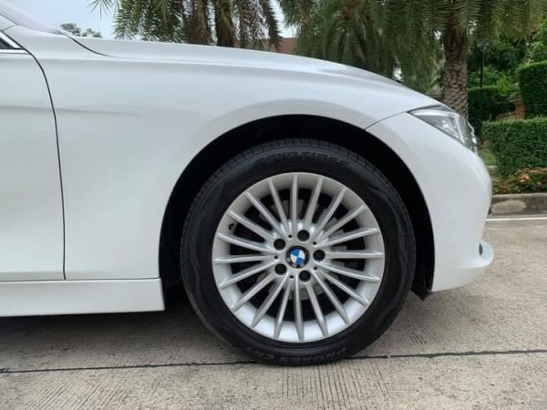 2017 BMW 320D F30 รูปที่ 5